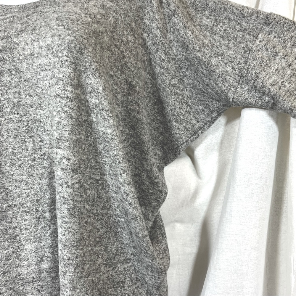 🆕 Anthropologie Gyft Soft & Cozy Hacci Knit Top with Dolman Sleeves, Size M - Picture 4 of 16
